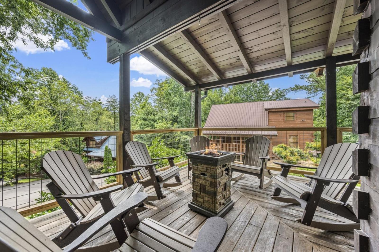 Near Dollywood With Pool Table-hot Tub-fire Pit-game Room-swimming Pool * Pigeon Forge